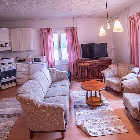 Arctic Guesthouse & Igloos Ranua Bagian luar foto