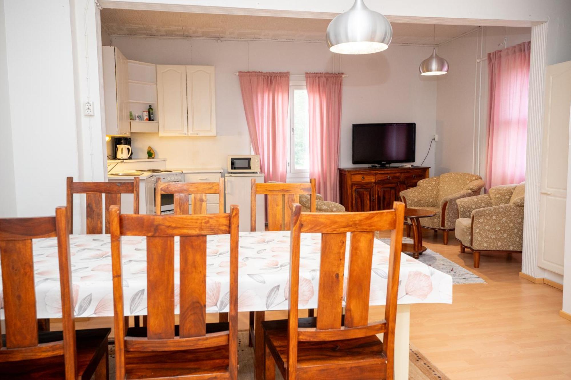 Arctic Guesthouse & Igloos Ranua Bagian luar foto